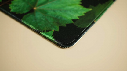 Verdant Edge - Minimalistic Deskmat